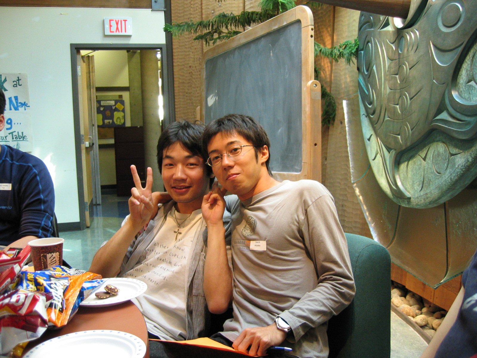 picture004.jpg
